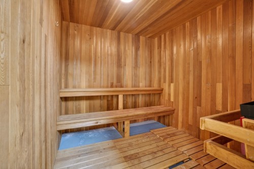 Sauna - 108-1665 Av. Victoria, Saint-Lambert, QC - Indoor Photo Showing Other Room