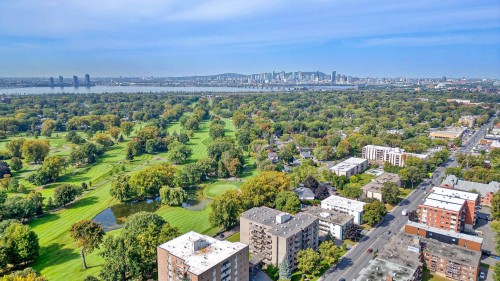 Nearby - 108-1665 Av. Victoria, Saint-Lambert, QC - Outdoor With View