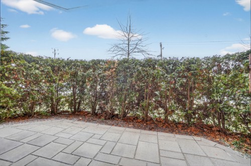 Balcony - 114-450 Rue St-Georges, Saint-Lambert, QC - Outdoor