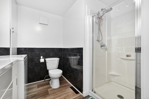 Salle de bains - 52 Rue Principale, Saint-Adalbert, QC 