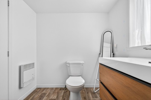 Salle de bains - 52 Rue Principale, Saint-Adalbert, QC 