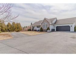 51 Kingsway DR Quispamsis, NB E2G 1C1