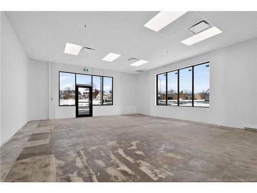 207-140 Champlain St, Dieppe, NB 