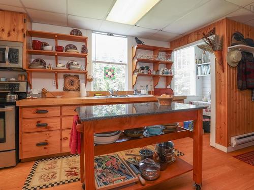 1428 Highway 304, Cape Forchu, NS 