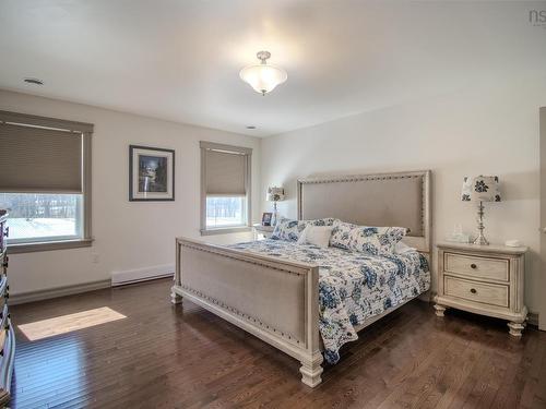 24 Hampton Drive, Sydney River, NS 