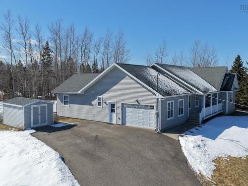 24 Hampton Drive, Sydney River, NS 