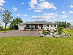 37 Lady Slipper Drive North Miscouche, PE C0B 1T0