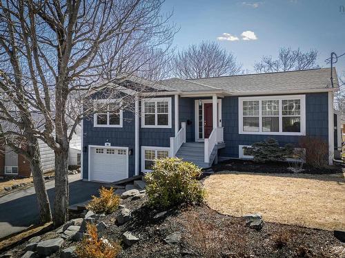 64 Nightingale Drive  Halifax, NS B3M 1V6