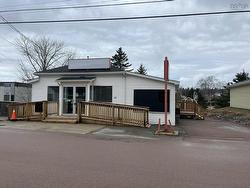 14 Main Street Sherbrooke, NS B0J 3C0