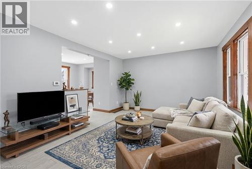 Virtually Staged - 570 Cannon Street E, Hamilton, ON - Indoor Photo Showing Living Room