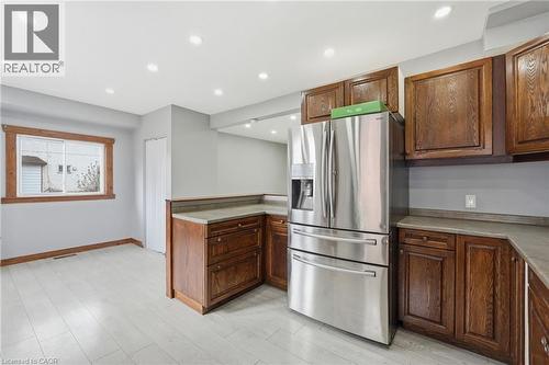 570 Cannon Street E, Hamilton, ON - Indoor Photo Showing Kitchen