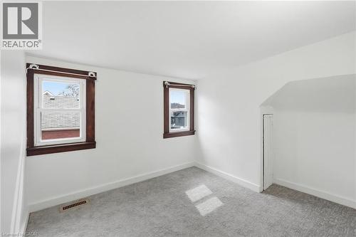 570 Cannon Street E, Hamilton, ON - Indoor Photo Showing Other Room
