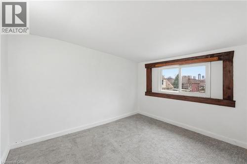 570 Cannon Street E, Hamilton, ON - Indoor Photo Showing Other Room