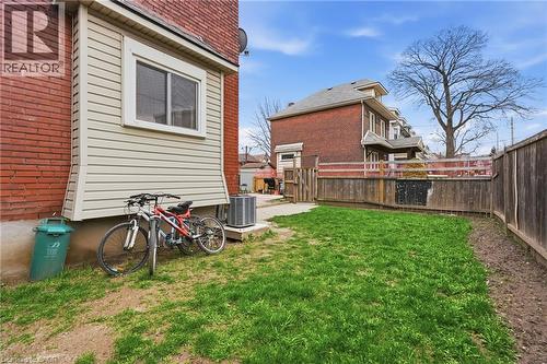 570 Cannon Street E, Hamilton, ON - Outdoor