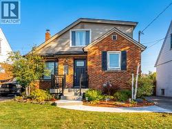 55 IPSWICH Road Unit# UPPER Hamilton, ON L8K 3G1