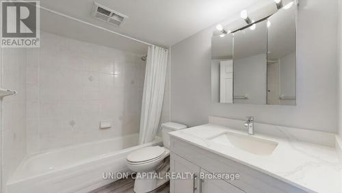 217 - 3 Ellesmere Street, Richmond Hill, ON - Indoor Photo Showing Bathroom