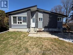 LOWER - 73 ROXBOROUGH ROAD Newmarket, ON L3Y 3L1