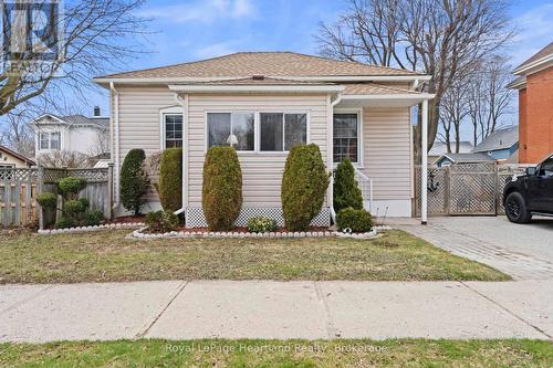 107 Victoria Street N, Goderich (Goderich (Town)), ON - Outdoor