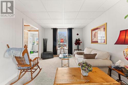 107 Victoria Street N, Goderich (Goderich (Town)), ON - Indoor Photo Showing Living Room