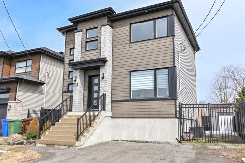 634 Rue Beauregard  Saint-Lin/Laurentides, QC J5M 0J6