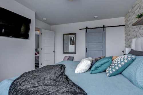 Chambre à coucher principale - 634 Rue Beauregard, Saint-Lin/Laurentides, QC - Indoor Photo Showing Bedroom