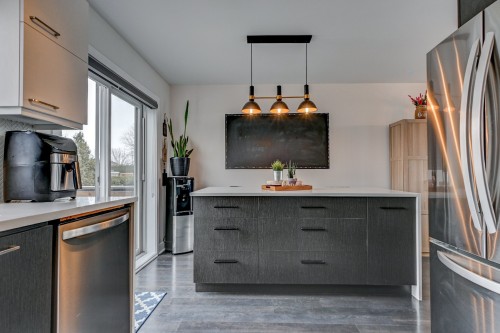 Cuisine - 634 Rue Beauregard, Saint-Lin/Laurentides, QC - Indoor Photo Showing Kitchen