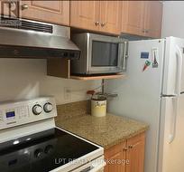 306 - 717 BAY STREET Toronto, ON M5G 2J9