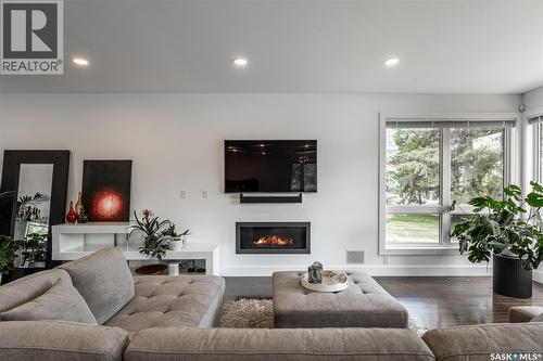 1150 Spadina Crescent E, Saskatoon, SK - Indoor Photo Showing Living Room With Fireplace