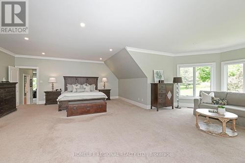 14 Buggey Lane, Ajax, ON - Indoor Photo Showing Living Room