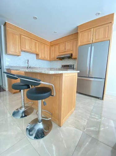 Cuisine - 590 Av. De Cherbourg, Laval (Chomedey), QC - Indoor Photo Showing Kitchen