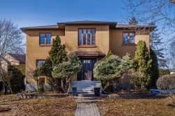 40 Rue Héritage  Kirkland, QC H9J 3C5