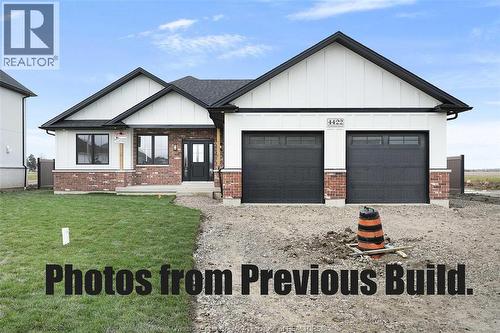 2524 MAYFAIR  Lasalle, ON N9J 2M6
