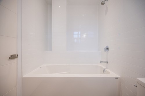 Salle de bains - 5172 9E Avenue, Montréal (Rosemont/La Petite-Patrie), QC - Indoor Photo Showing Bathroom