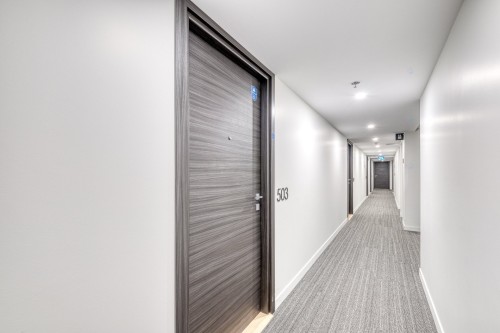 Corridor - 503-5227 Boul. Décarie, Montréal (Côte-Des-Neiges/Notre-Dame-De-Grâce), QC - Indoor Photo Showing Other Room