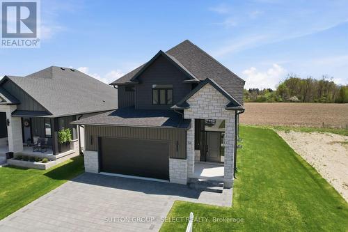58 BRISCOE CRESCENT  Strathroy-Caradoc (Ne), ON N7G 0G3