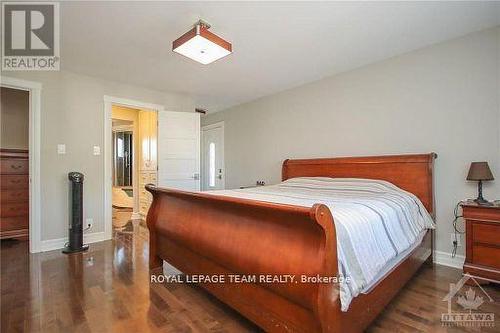 840 Forest Street, Ottawa, ON - Indoor Photo Showing Bedroom