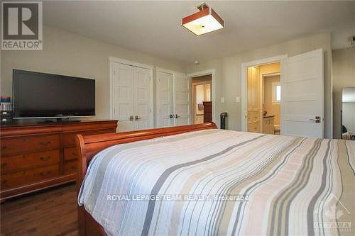 840 Forest Street, Ottawa, ON - Indoor Photo Showing Bedroom