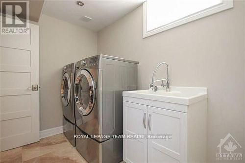 840 Forest Street, Ottawa, ON - Indoor Photo Showing Laundry Room