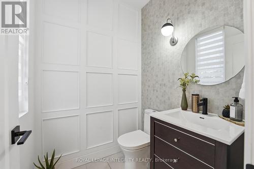 221 Wesley Avenue, Ottawa, ON - Indoor Photo Showing Bathroom