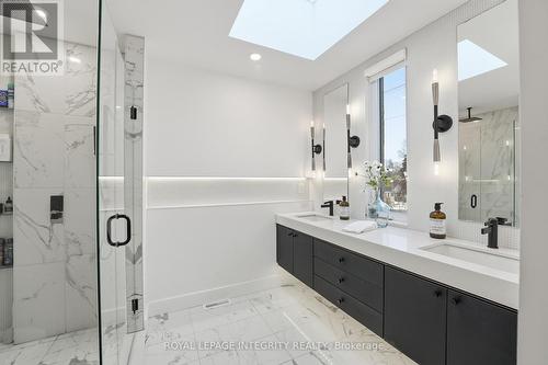 221 Wesley Avenue, Ottawa, ON - Indoor Photo Showing Bathroom