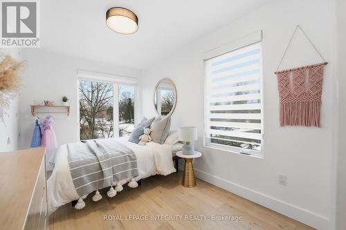 221 Wesley Avenue, Ottawa, ON - Indoor Photo Showing Bedroom
