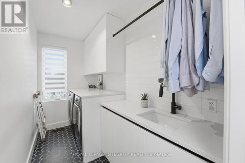 221 Wesley Avenue, Ottawa, ON - Indoor Photo Showing Laundry Room