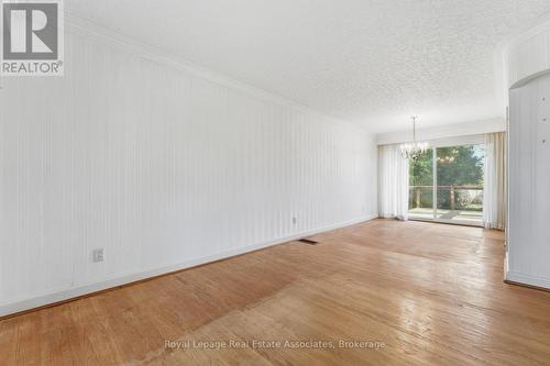 95 Oakes Drive, Mississauga, ON - Indoor Photo Showing Other Room