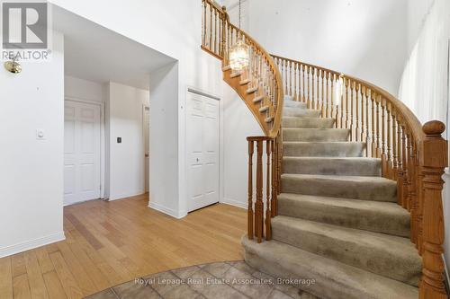 95 Oakes Drive, Mississauga, ON - Indoor Photo Showing Other Room