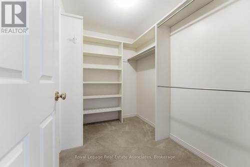 95 Oakes Drive, Mississauga, ON - Indoor Photo Showing Other Room