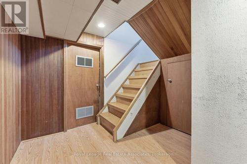 95 Oakes Drive, Mississauga, ON - Indoor Photo Showing Other Room