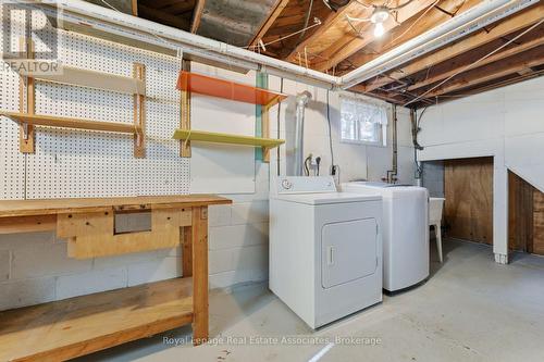 95 Oakes Drive, Mississauga, ON - Indoor Photo Showing Laundry Room