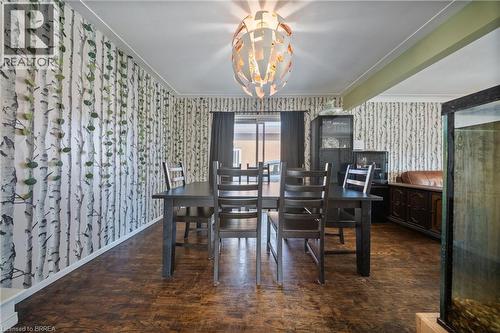 330 East 18Th Street, Hamilton, ON - Indoor Photo Showing Dining Room