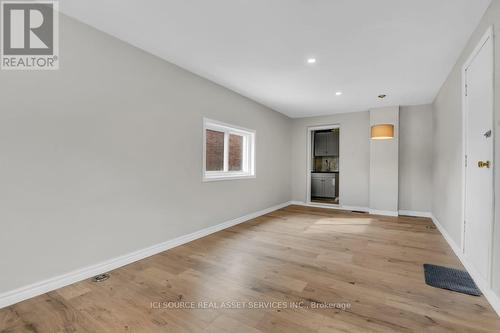 113 Fairmont Avenue, Ottawa, ON - Indoor Photo Showing Other Room