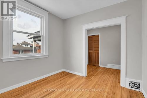 113 Fairmont Avenue, Ottawa, ON - Indoor Photo Showing Other Room